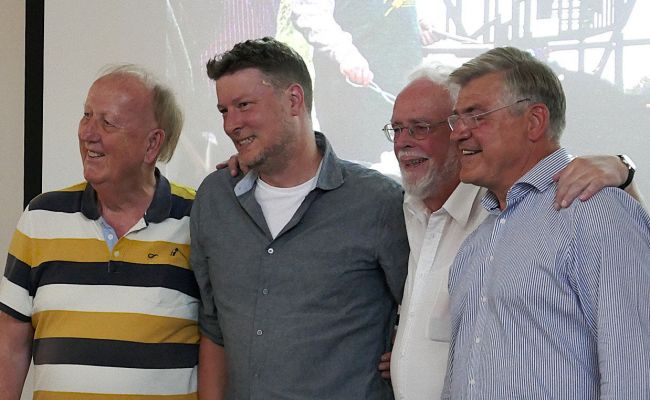 Staffelstab wurde übergeben Staffelstab wurde übergeben